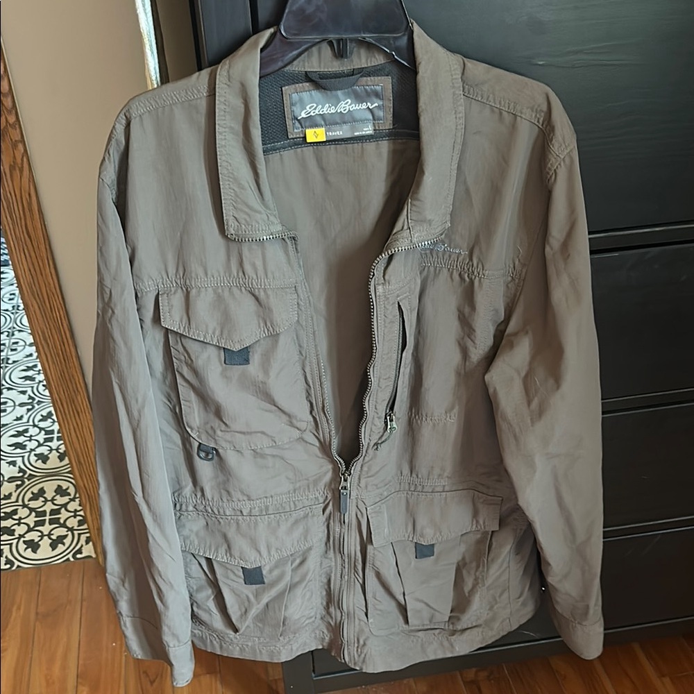 Gently worn men’s travel rain jacket from Eddie Bauer; sz L